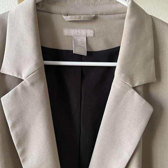 Women’s H&M Beige Blazer – Size L - Picture 4 of 5